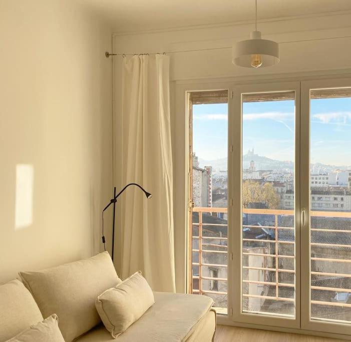 Vue Mer Et Et Notre Dame Centre Ville Avec Balcon Et Parking Марсилия Екстериор снимка